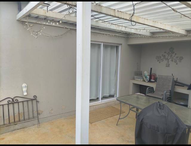 2 BEDROOM PROPERTY TO RENT IN ZWAVELPOORT AH